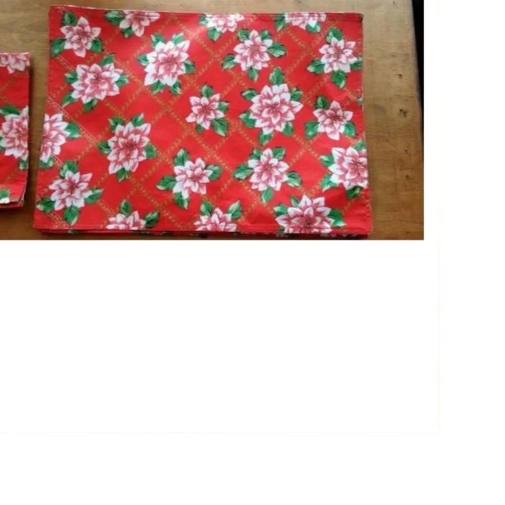 Shabby Farmhouse Placemats + 4 Matching Napkins Red Floral Flower Lot of 4